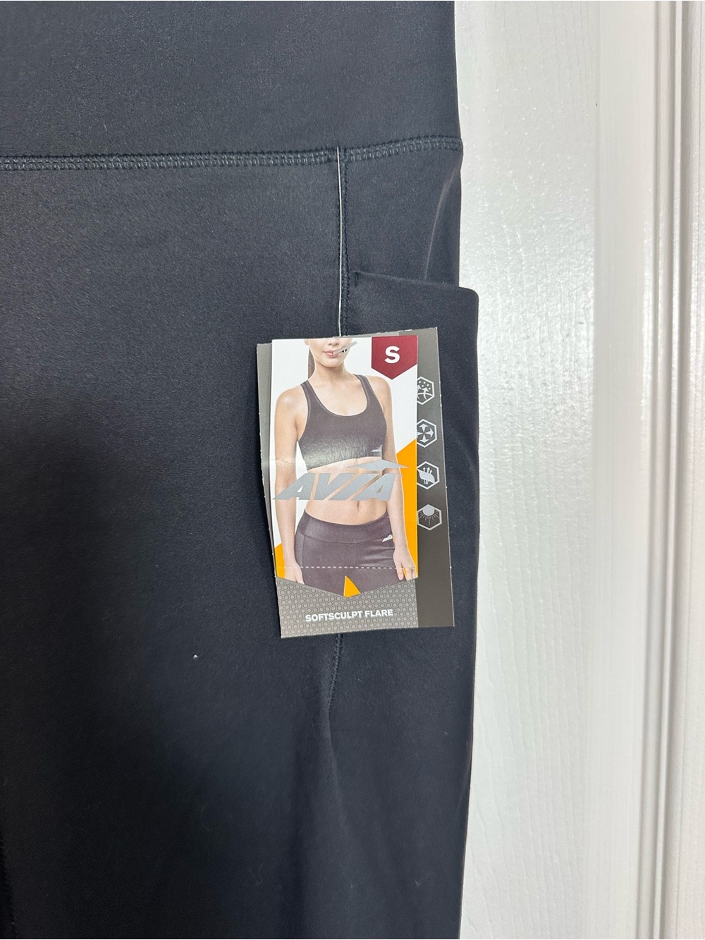 Avia SoftSculpt Women’s Black High-Waist Flare Yoga Pants size small NWT - Picture 2 of 4